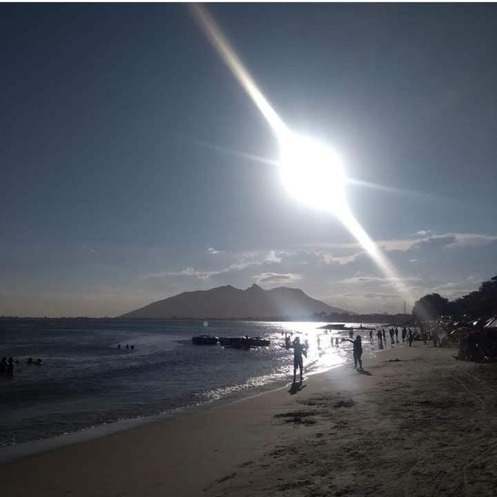 Apartment Luias Guesthouse: Beachfront With Shopping Access *