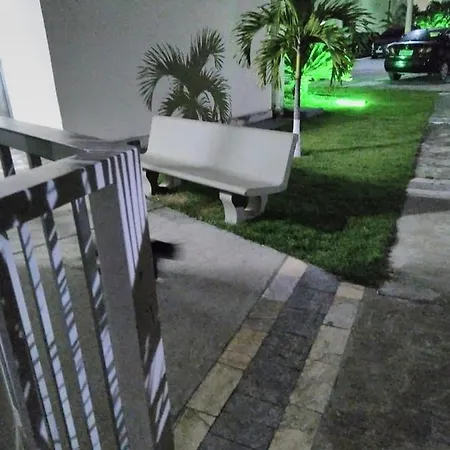 Luias Apartamento Pousada De Praia Rio Das Ostras Ao Lado Do Shopping Plaza Com Wi-Fi E Tv Gratis Van Na Porta Rio das Ostras Exterior photo