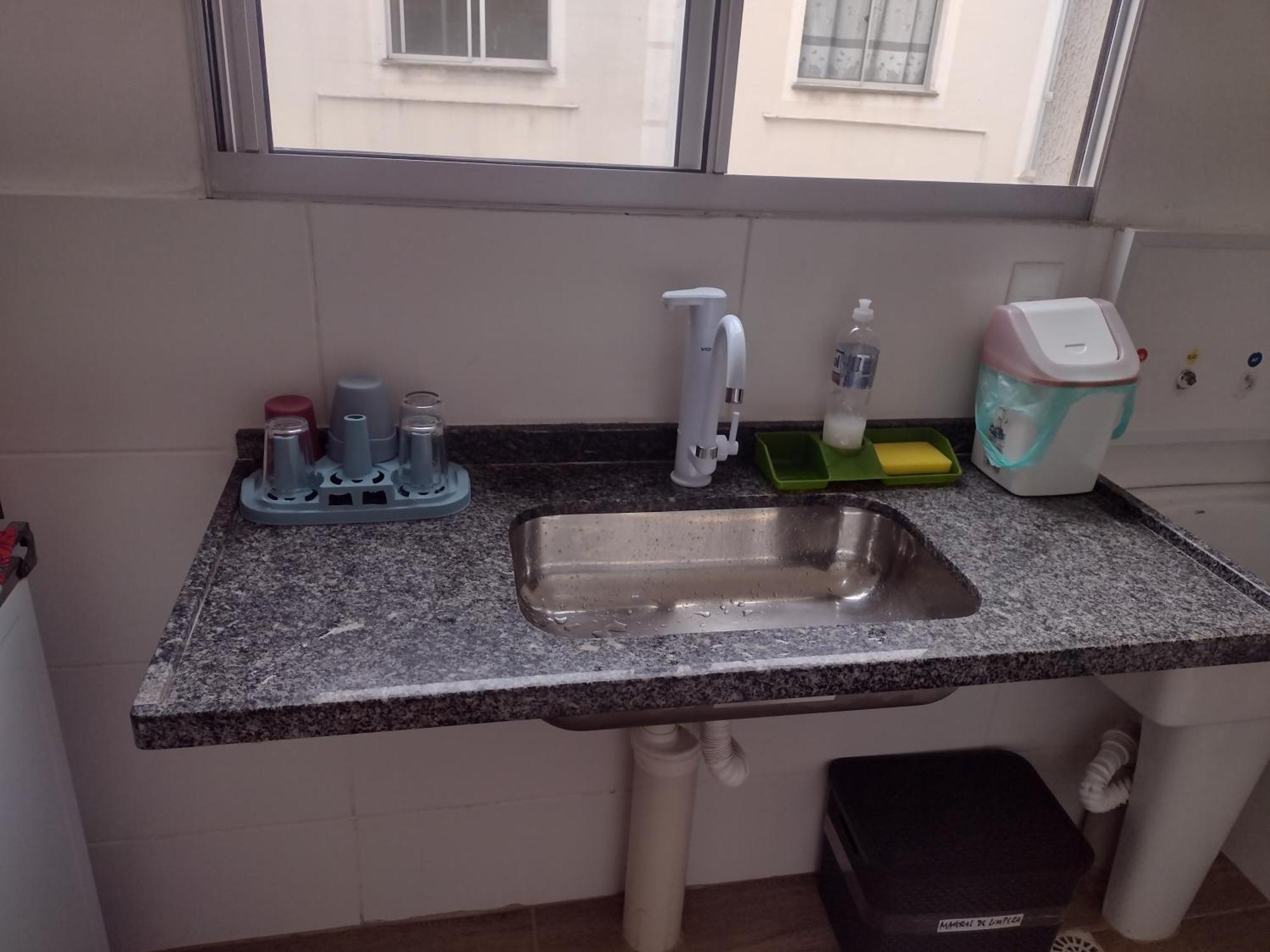 Luias Guesthouse: Beachfront With Shopping Access