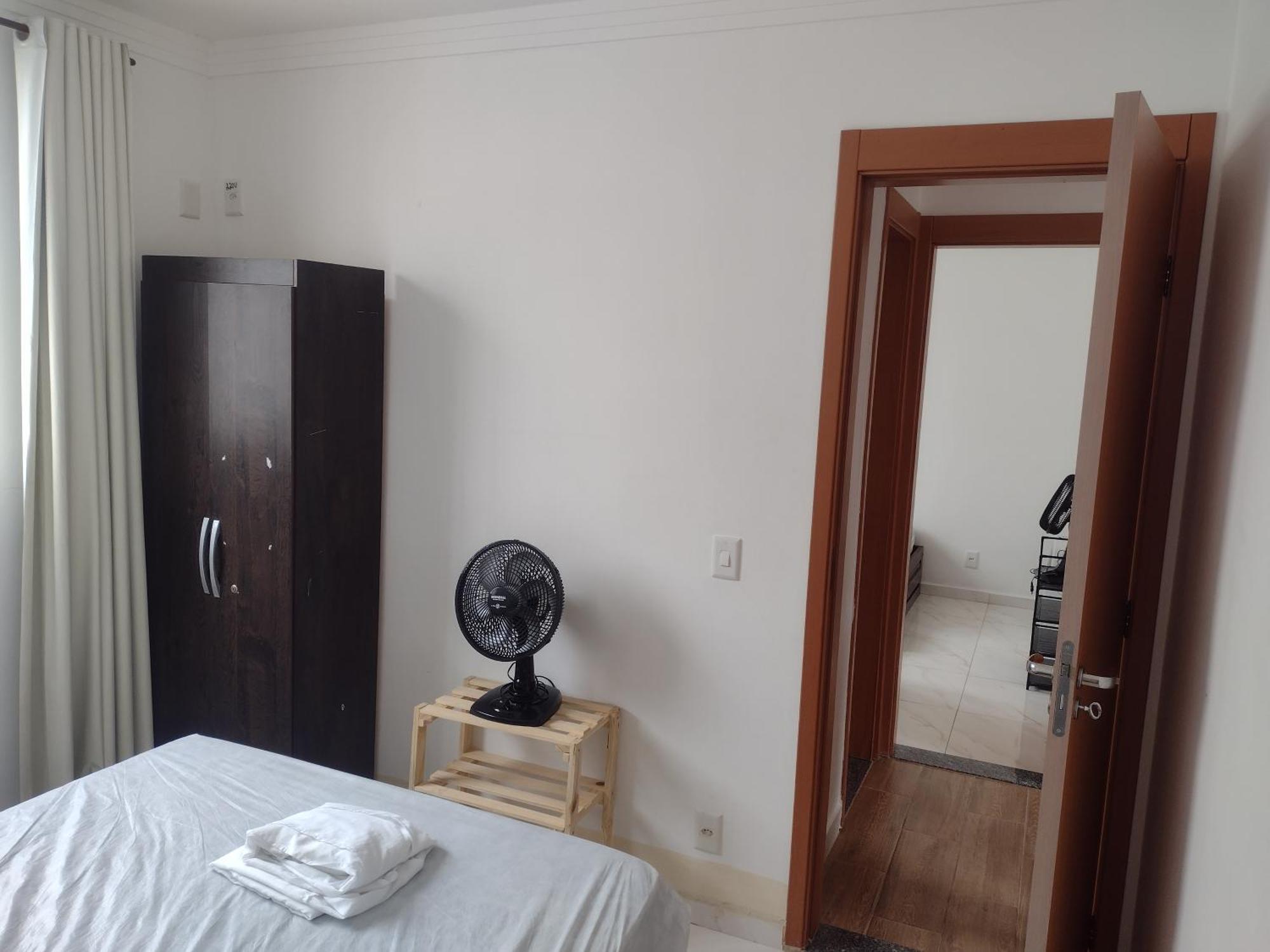 Luias Guesthouse: Beachfront With Shopping Access Rio das Ostras